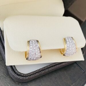 Estate Ladies 18k Yellow Gold & Natural Diamond Earrings By C Natasha