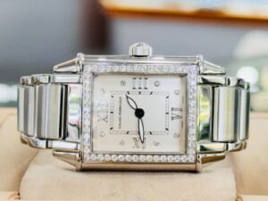 Girard Perregaux Vintage 1945 Reference Number 2574 Factory Diamonds Watch