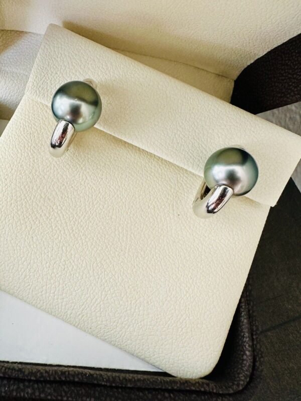 Ladies Estate 18k White Gold Earrings With Large Tahitian Pearls ~ 😍