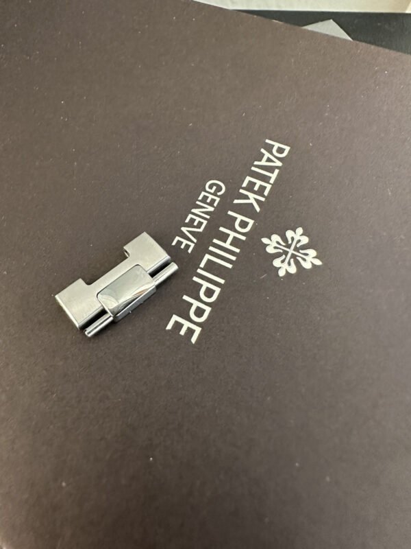 New Authentic Patek Philippe Nautilus 5711 5712 5980 5726 Stainless 17mm Link