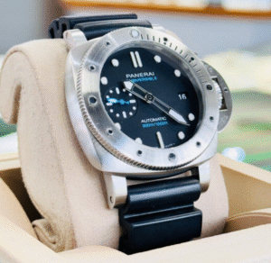 Panerai Luminor Submersible 42mm PAM973 Black Steel Watch PAM00973 BOX/PAPERS