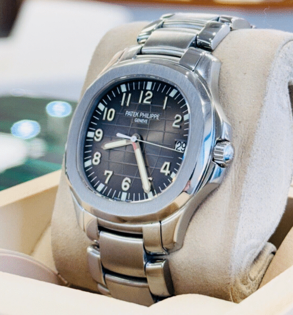 Patek Philippe Aquanaut 5167A Steel Black Dial 40MM Stainless steel Bracelet