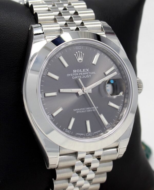 Rolex Datejust 41mm 126300 Jubilee Rhodium Dial Smooth Bezel Watch UNWORN