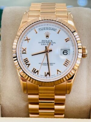 Rolex Day-Date 36 President 118235 18K Rose Gold White Roman Dial