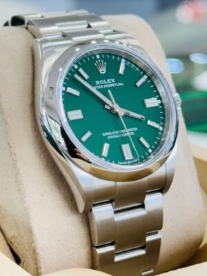 Rolex Oyster Perpetual OP 36mm 126000 Factory Green Dial Oyster Bracelet UNWORN
