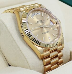 Rolex President 40mm Day-Date 228238 18K Yellow Gold Champagne Stick Dial *NEW*