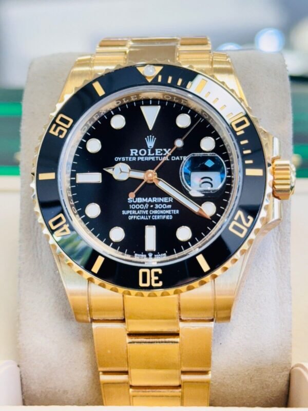Rolex Submariner Date 126618 LN 41mm 18K Yellow Gold Black Ceramic Bezel B/PPR