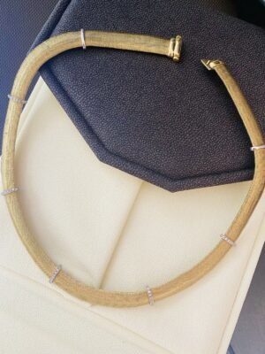 Vintage Roberto Coin 18k Yellow Gold and Diamond Omega Necklace ~ 16 Inches