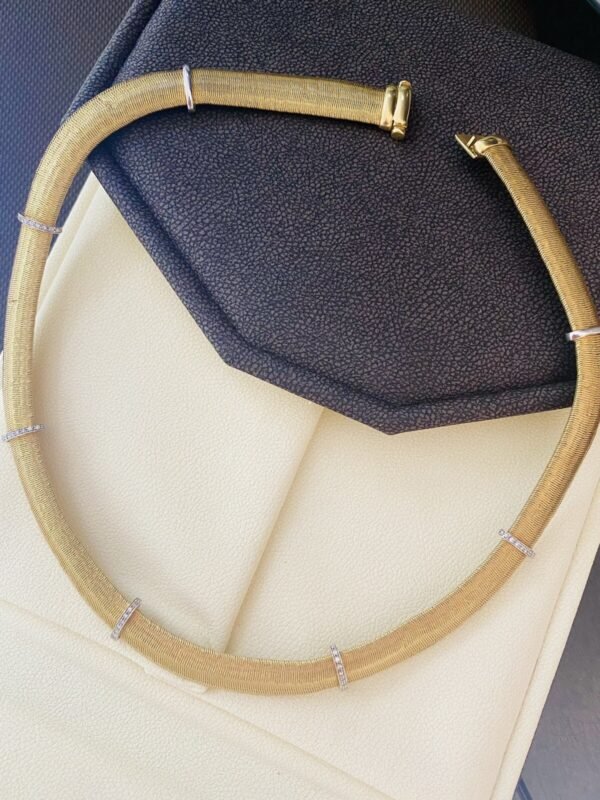 Vintage Roberto Coin 18k Yellow Gold and Diamond Omega Necklace ~ 16 Inches