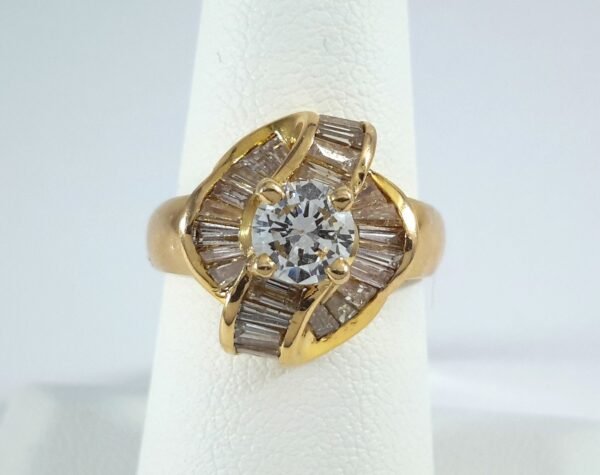 0.65ct Round DIAMOND on 14k Yellow GOLD Ring - R9880