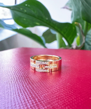 CARTIER MAILON PANTHERE DIAMOND 18K YELLOW GOLD RING SIZE 51 W/ Pouch - R11110