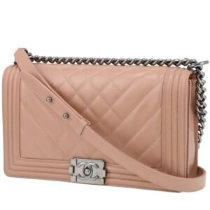 Chanel Boy large model shoulder bag in pink quilted leather