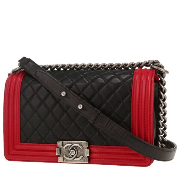 Chanel Boy shoulder bag in black and red bicolor quilted leather