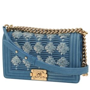 Chanel Boy shoulder bag in blue denim canvas