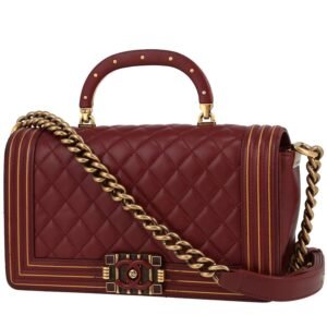 Chanel Boy shoulder bag in burgundy quilted leather