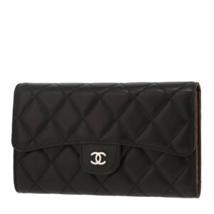 Chanel Classic Wallet wallet in black quilted leather