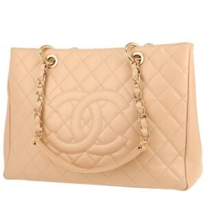 Chanel Shopping GST bag worn on the shoulder or carried in the hand in beige quilted grained leather