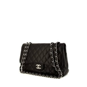 Chanel Timeless Jumbo shoulder bag in black quilted grained leather