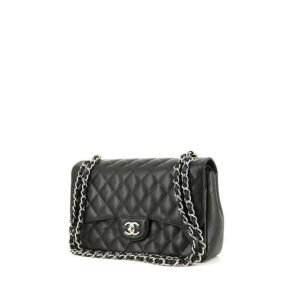 Chanel Timeless Jumbo shoulder bag in black quilted grained leather
