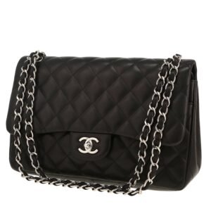 Chanel Timeless Jumbo shoulder bag in black quilted leather