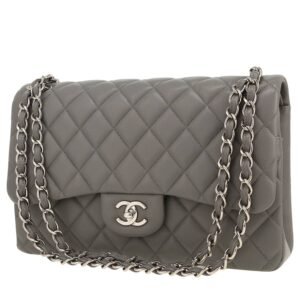 Chanel Timeless Jumbo shoulder bag in grey quilted grained leather