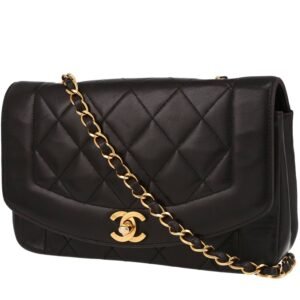 Chanel Vintage Diana shoulder bag in black quilted leather