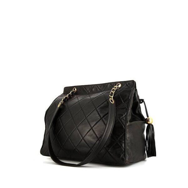 Chanel Vintage handbag in black quilted leather