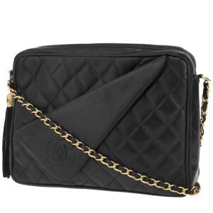 Chanel Vintage shoulder bag in navy blue quilted leather