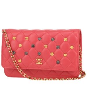 Chanel Wallet on Chain handbag/clutch in pink quilted leather
