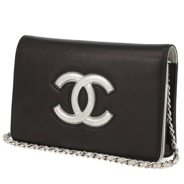 Chanel Wallet on Chain shoulder bag in black and silver leather