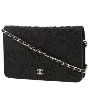 Chanel Wallet on Chain shoulder bag in black quilted leather