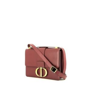Dior 30 Montaigne shoulder bag in pink grained leather