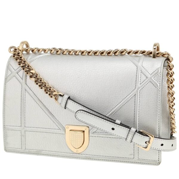 Dior Diorama shoulder bag in silver leather