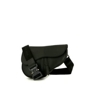 Dior Saddle shoulder bag in black grained leather