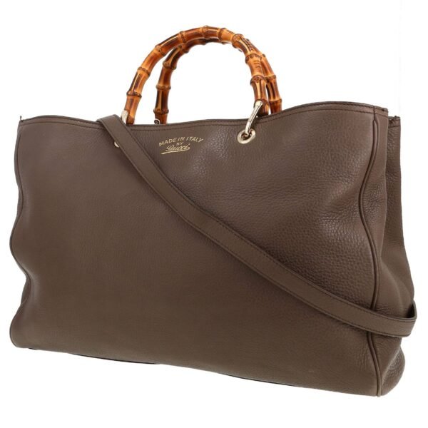 Gucci Bamboo handbag in taupe grained leather and bamboo