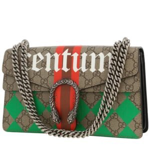 Gucci Dionysus bag worn on the shoulder or carried in the hand in beige monogram canvas