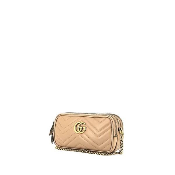 Gucci GG Marmont Camera shoulder bag in beige chevron quilted leather