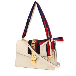 Gucci Sylvie handbag in ecru leather