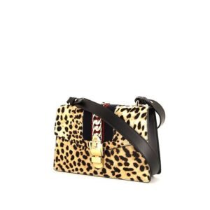 Gucci Sylvie shoulder bag in beige foal and black leather
