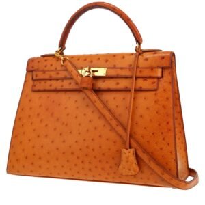 Hermès Kelly 32 cm handbag in gold ostrich leather