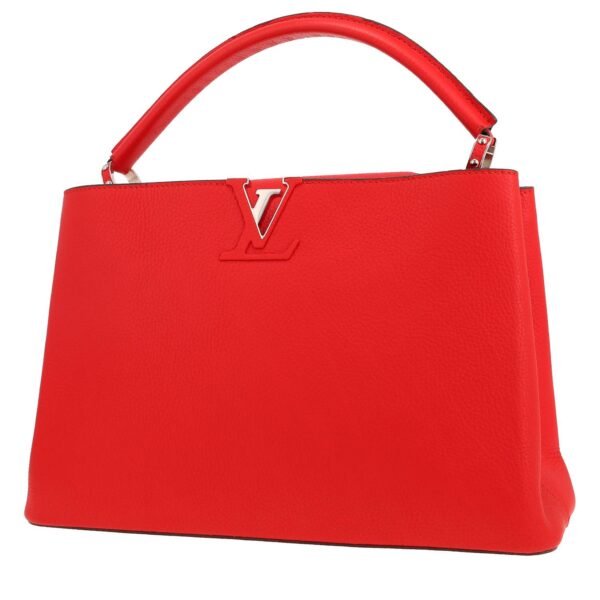 Louis Vuitton Capucines handbag in red leather taurillon clémence