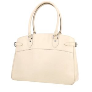 Louis Vuitton Passy handbag in white epi leather