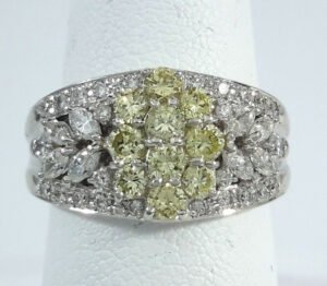 PLAT WHITE & YELLOW DIAMOND RING - R9974