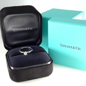 TIFFANY & CO White Diamond Solitaire Engagement Ring size 6 - R10236